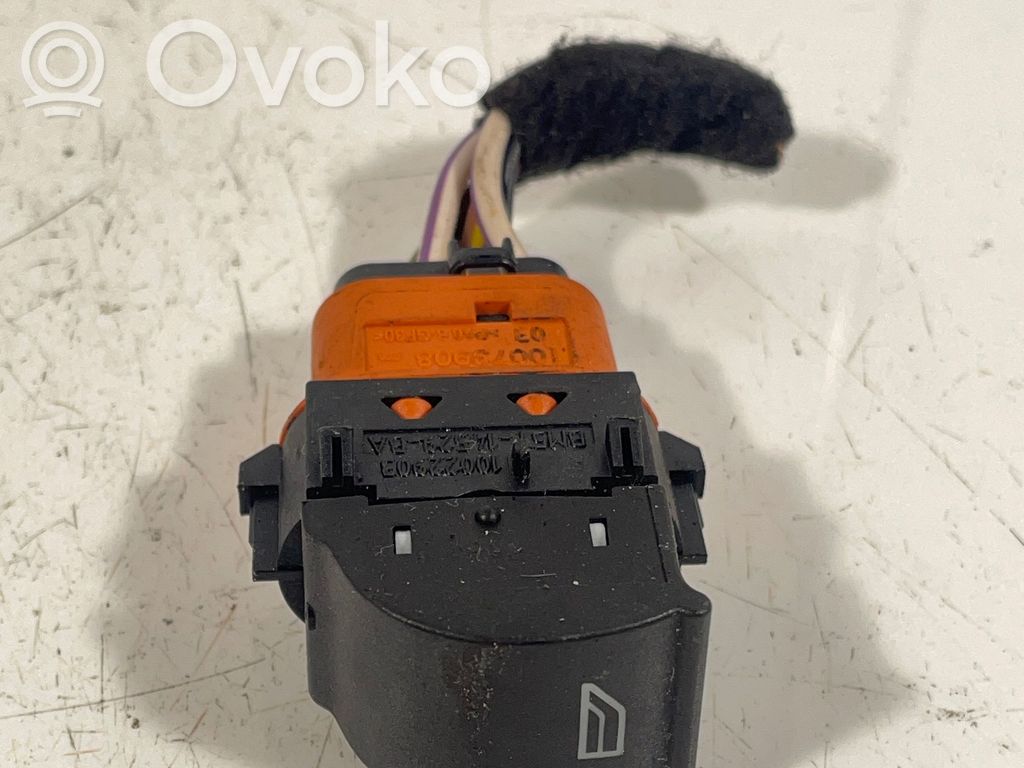 Ford Focus Electric window control switch 