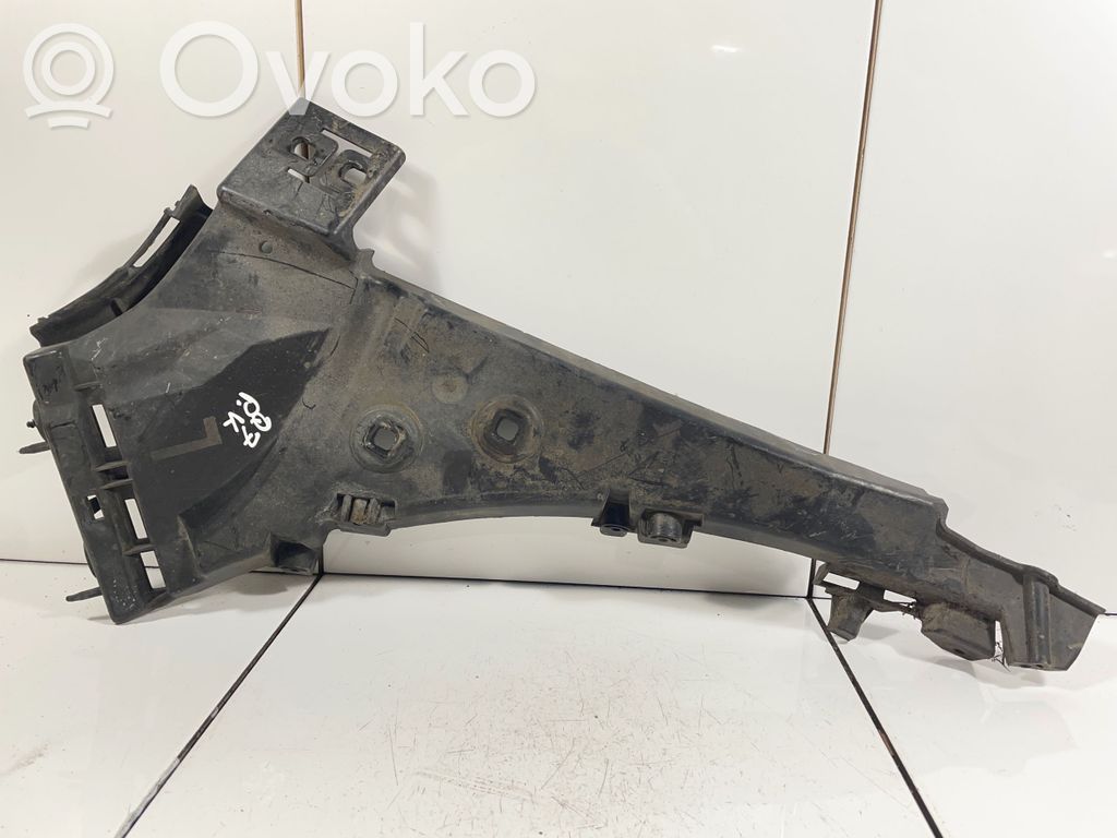 Audi Q7 4L Front bumper mounting bracket 
