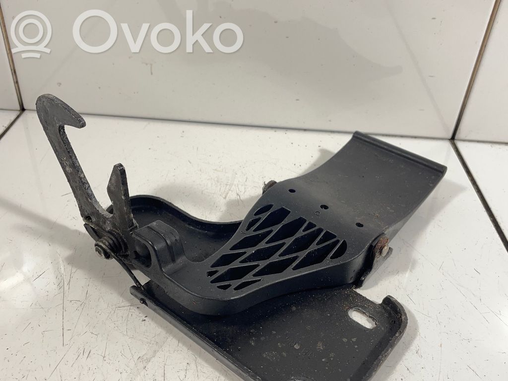 Audi A8 S8 D3 4E Spyna variklio dangčio 