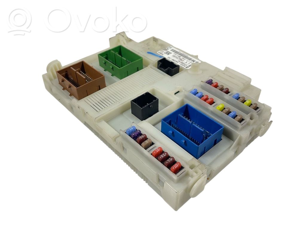 Volvo XC60 Fuse module 