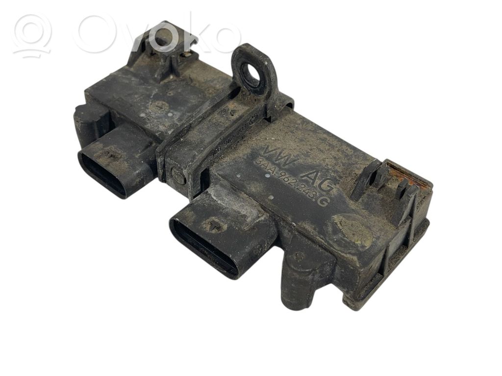Skoda Superb B8 (3V) Tailgate/trunk control unit/module 