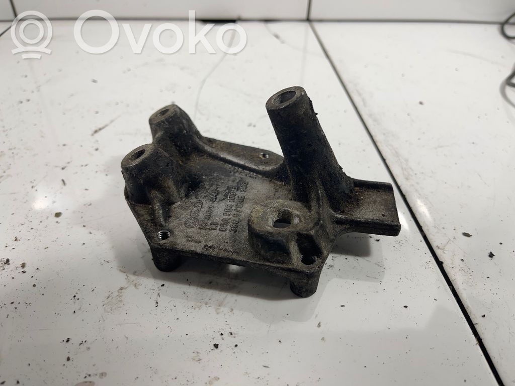 Volkswagen Golf IV Engine mounting bracket 