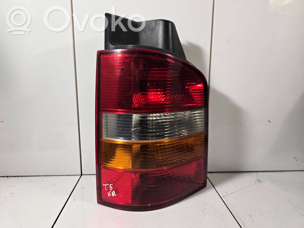 Volkswagen Transporter - Caravelle T5 Aizmugurējais lukturis virsbūvē 