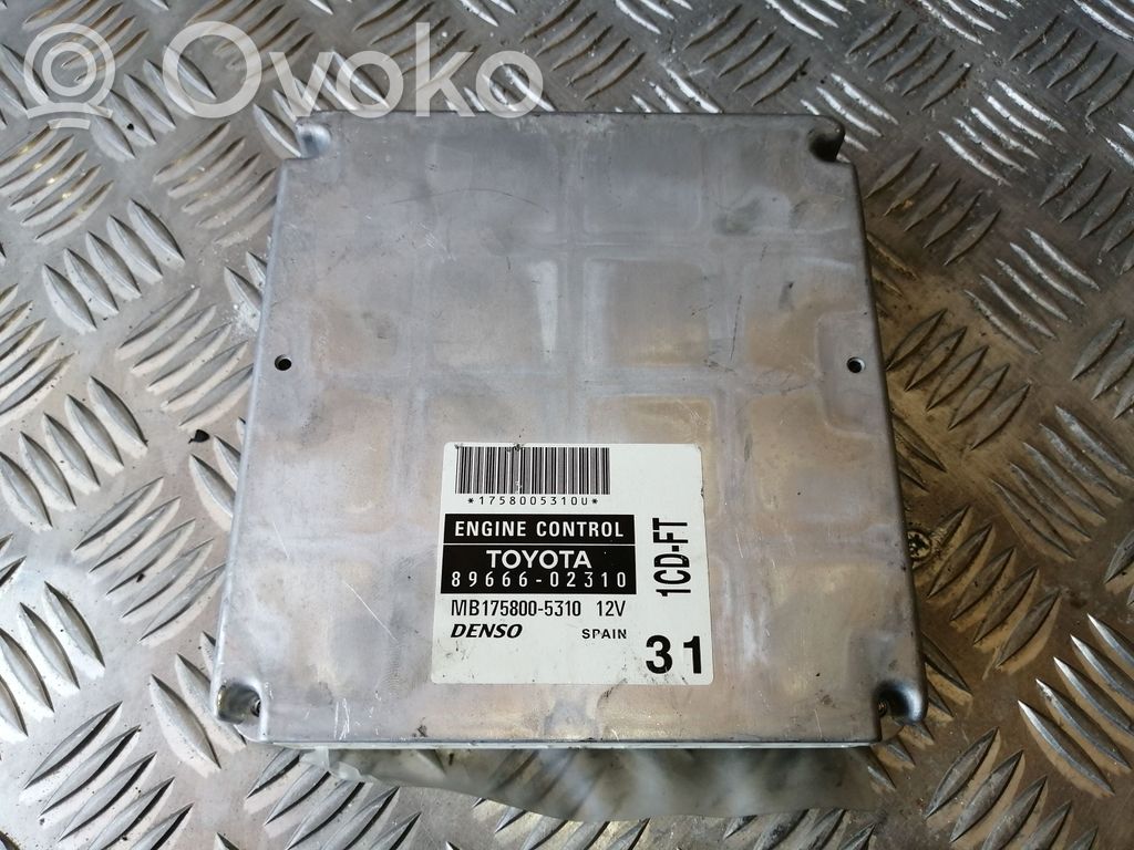 Toyota Corolla E120 E130 Engine control unit/module 