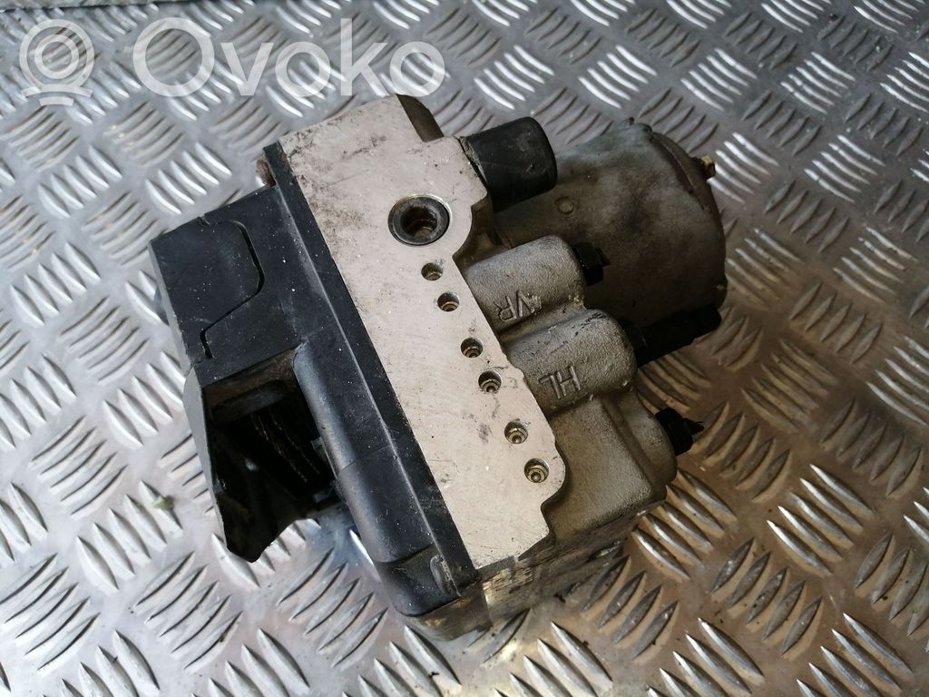 Audi A4 S4 B5 8D ABS bloks 