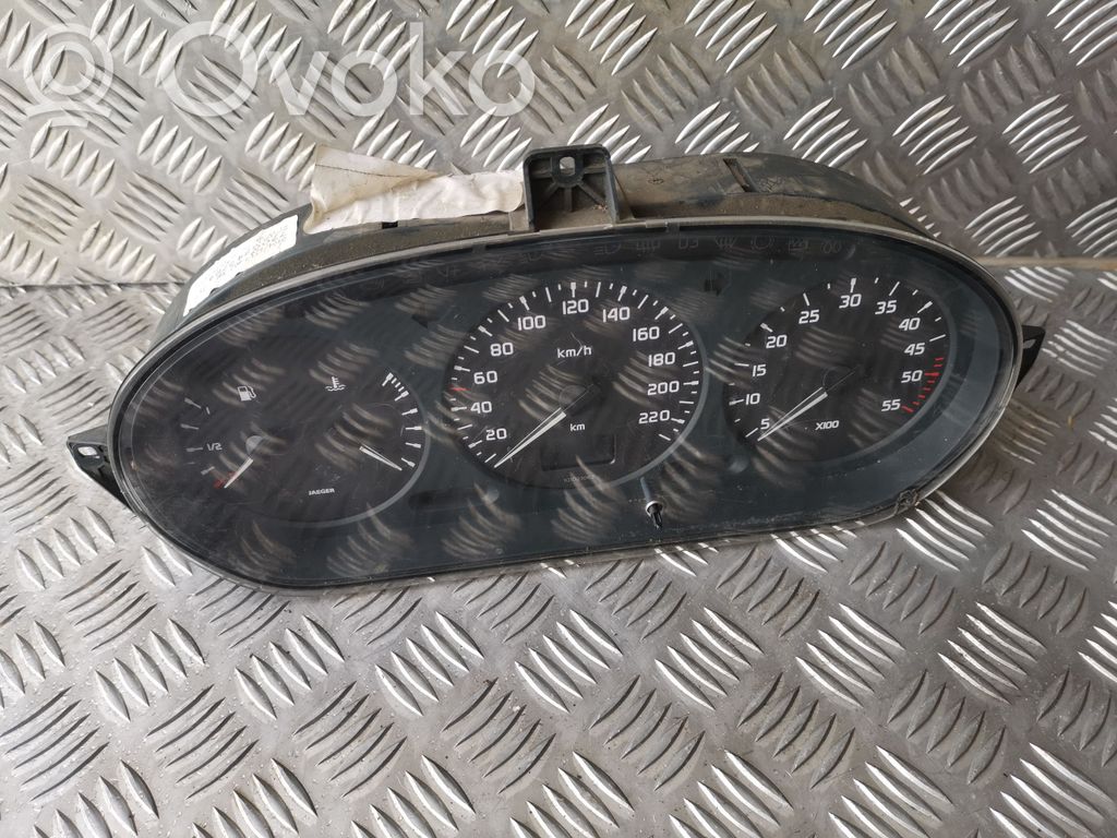 Renault Megane I Speedometer (instrument cluster) 