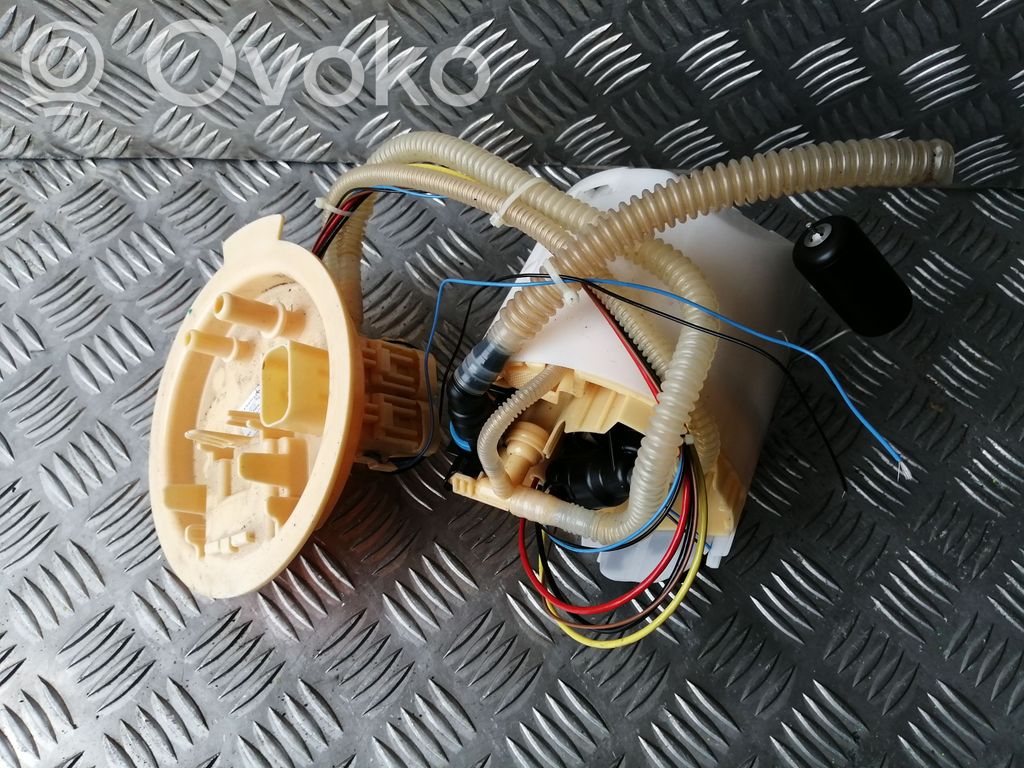 BMW 5 G30 G31 G38 In-tank fuel pump 