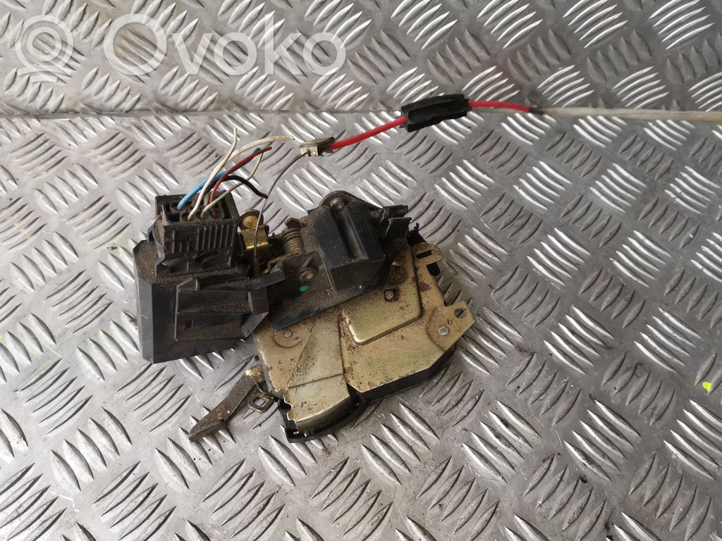 BMW 5 E34 Front door lock 