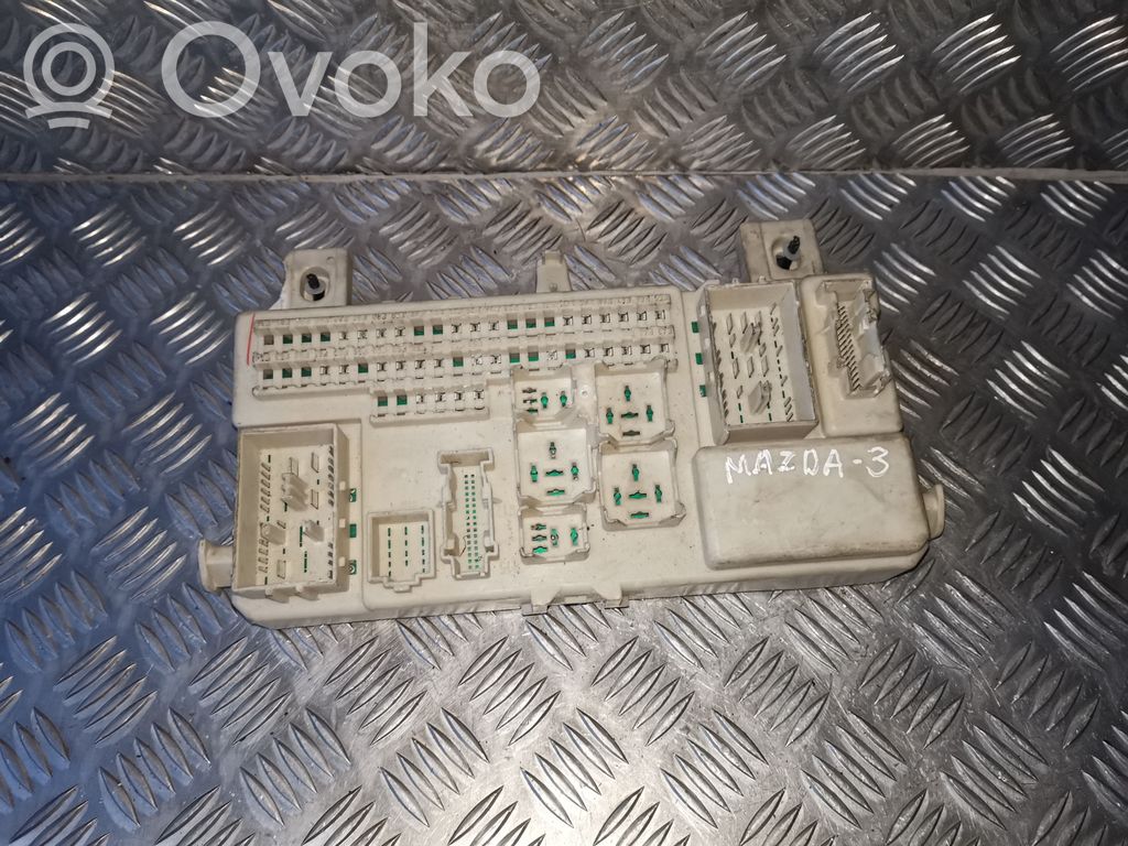 Mazda 3 I Fuse module 