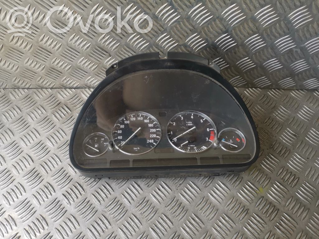 BMW 5 E39 Speedometer (instrument cluster) 