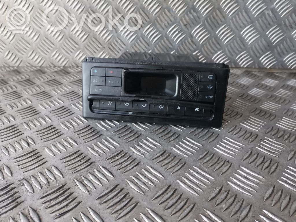 Renault Laguna I Climate control unit 