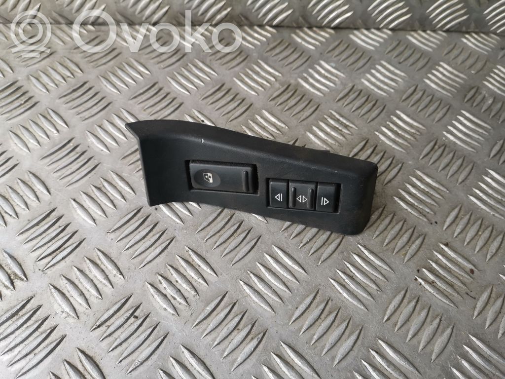 Renault Master II Electric window control switch 