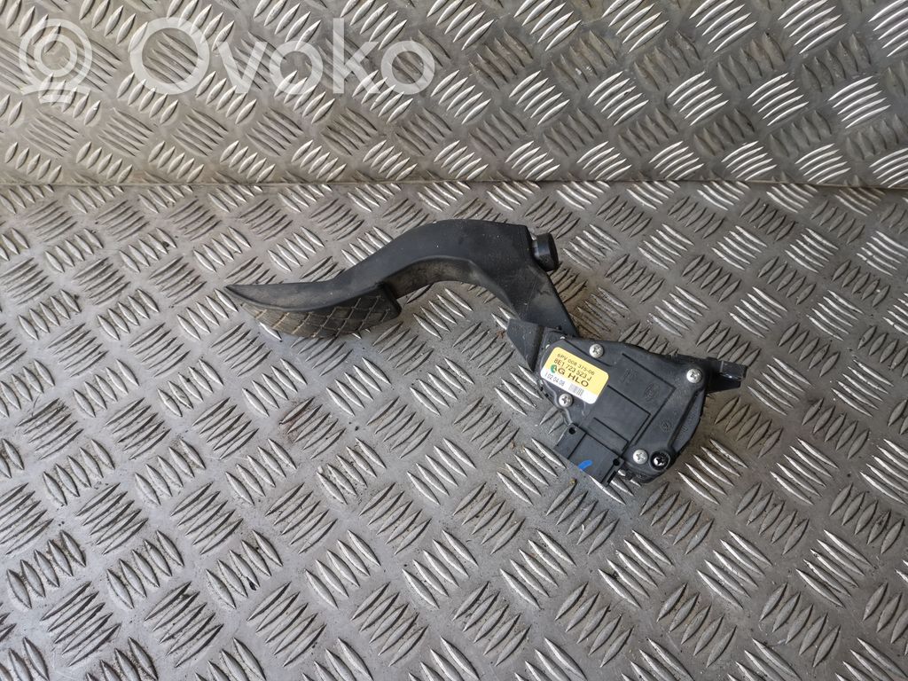 Audi A4 S4 B7 8E 8H Accelerator throttle pedal 