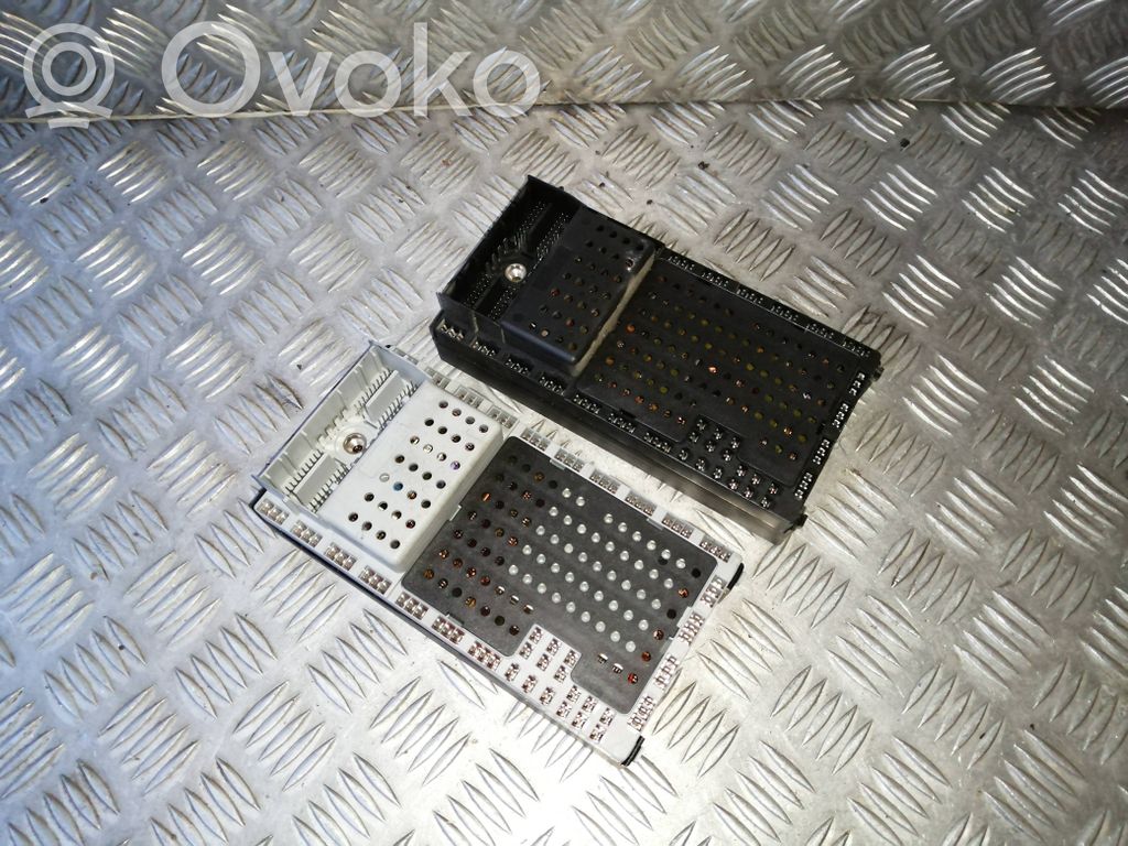 Volvo V70 Comfort/convenience module 
