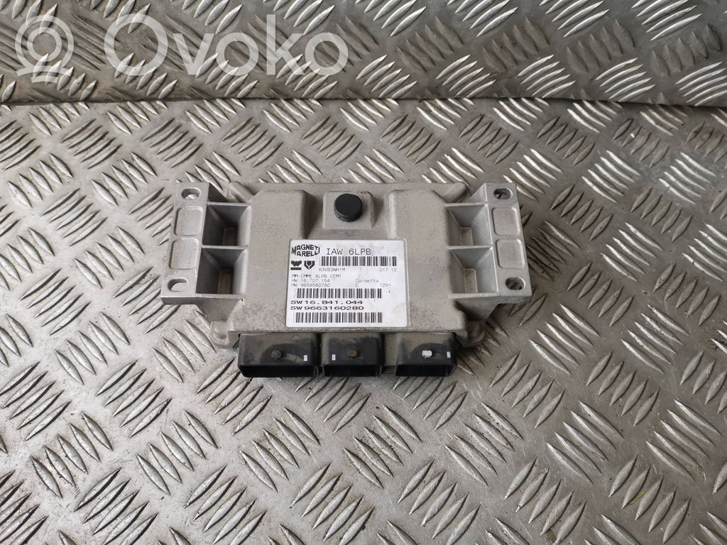 Peugeot 407 Engine control unit/module 