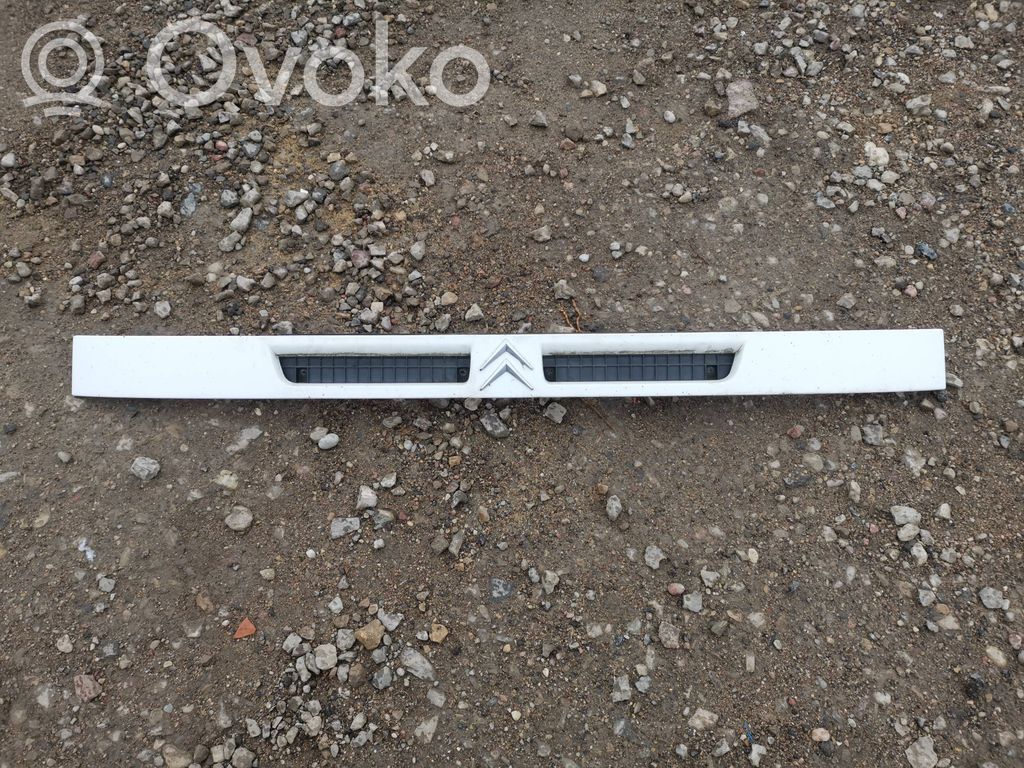 Citroen Jumper Front bumper upper radiator grill 