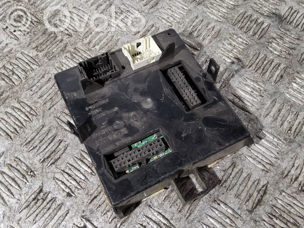 Renault Laguna II Comfort/convenience module 
