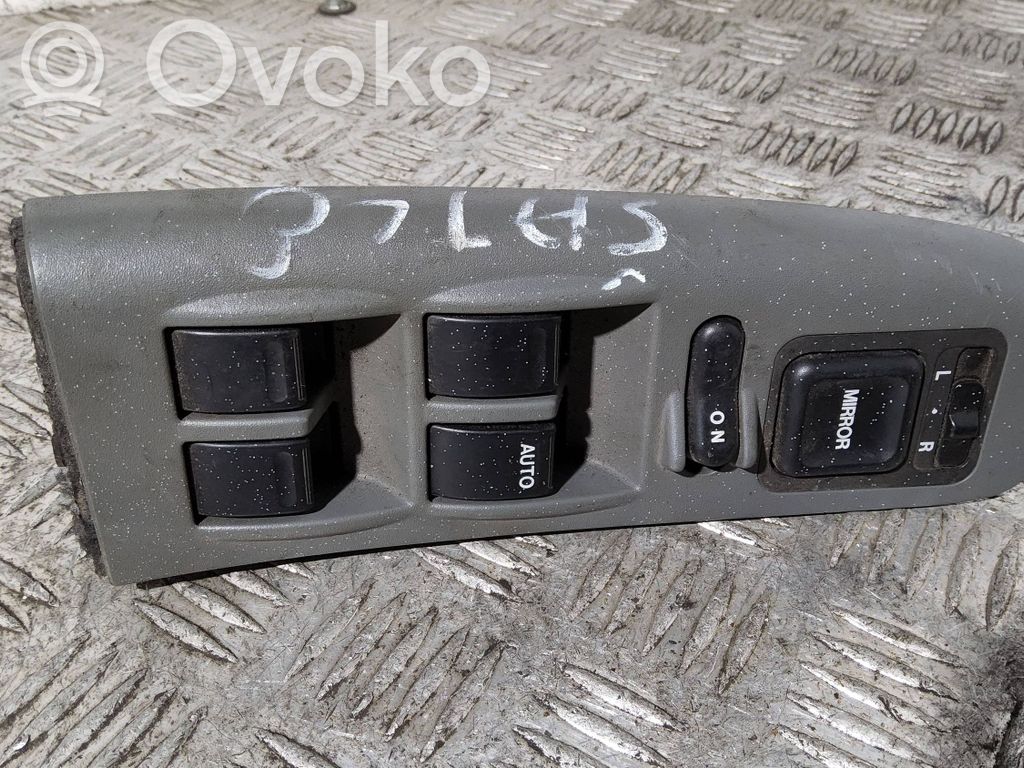 Electric window control switch   M15590