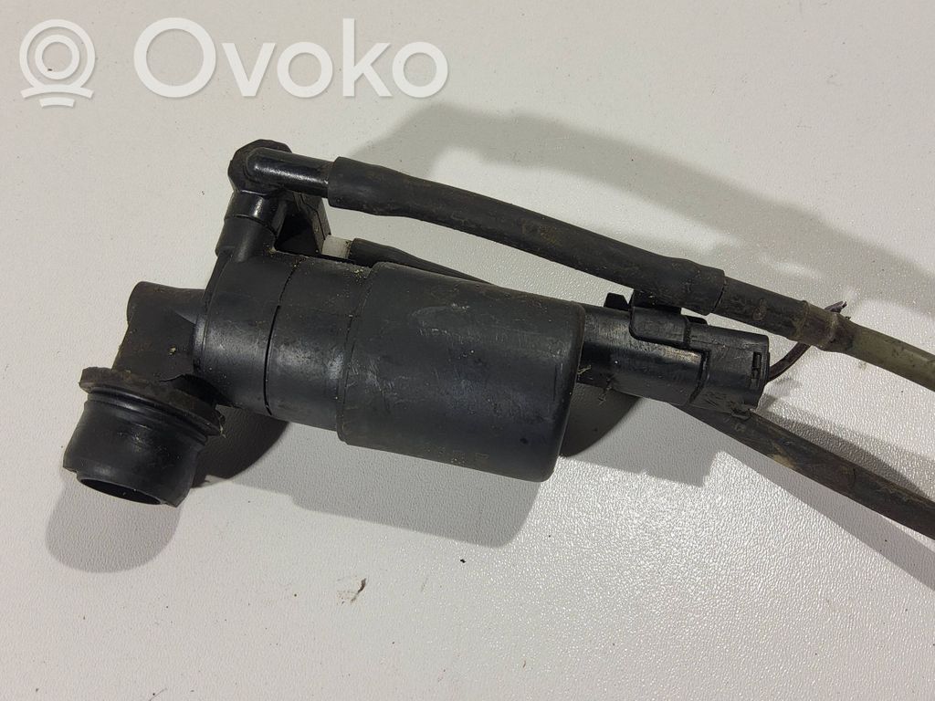 Audi A6 S6 C5 4B Windscreen/windshield washer pump 