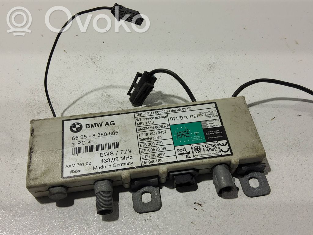 BMW 5 E39 Aerial antenna amplifier 
