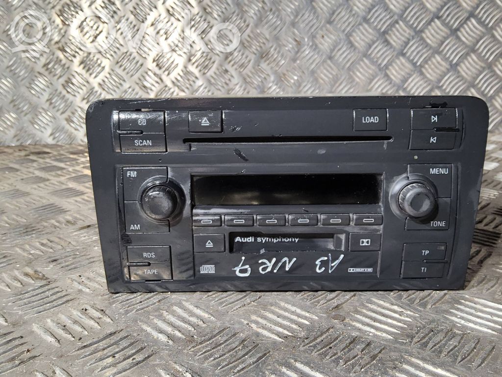 Audi A3 S3 8P Radio/CD/DVD/GPS head unit 