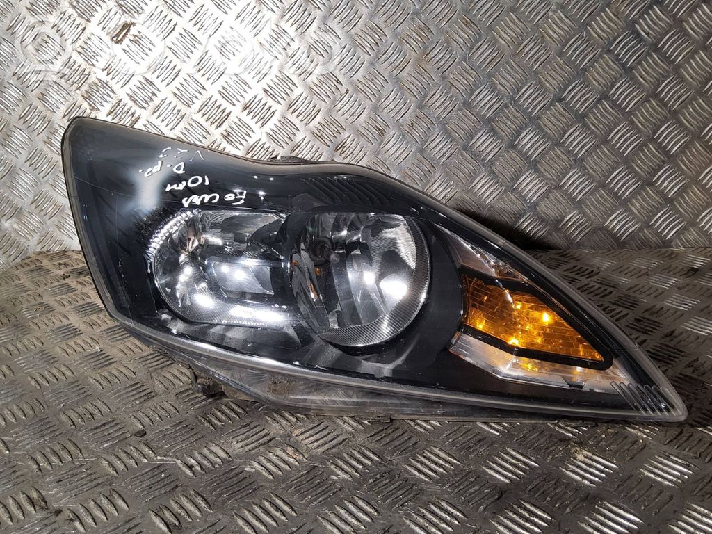 Ford Focus Headlight/headlamp 