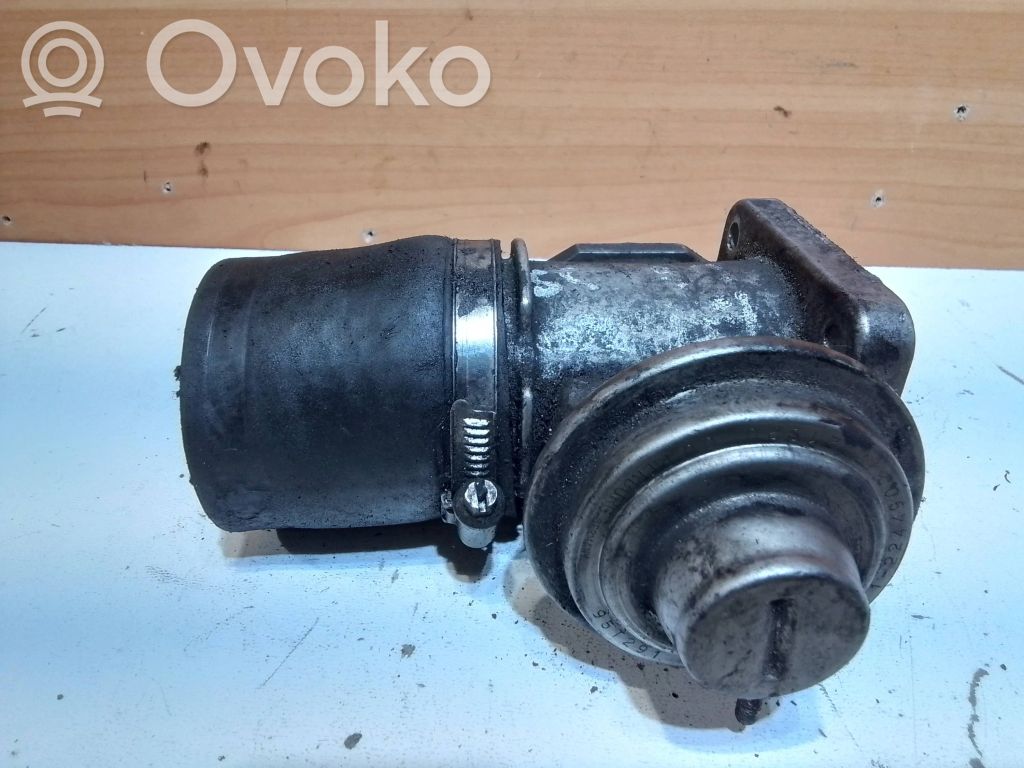 BMW 5 E39 EGR valve 