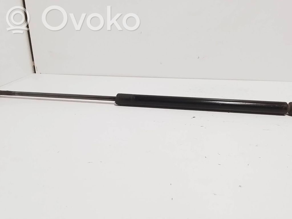 Audi A4 S4 B5 8D Tailgate/trunk strut/damper 