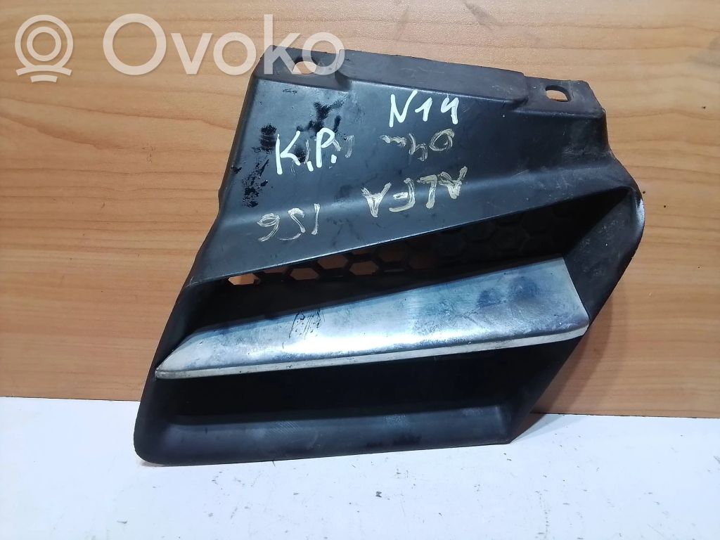 Alfa Romeo 156 Front bumper upper radiator grill 
