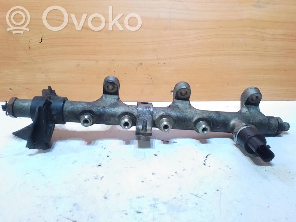 Renault Laguna II Fuel main line pipe 