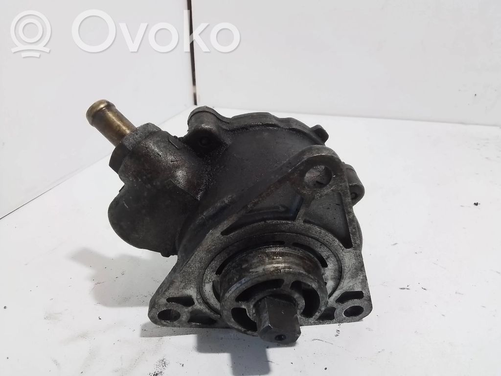 Alfa Romeo 156 Vacuum pump 
