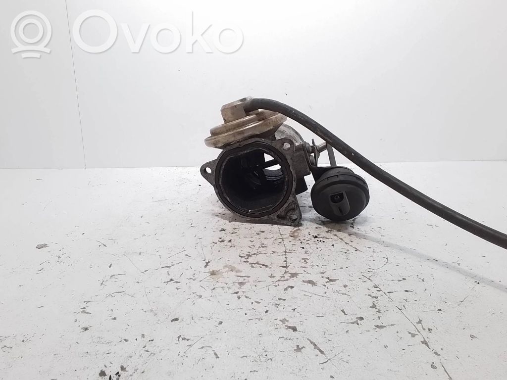 Audi A4 S4 B6 8E 8H EGR valve 