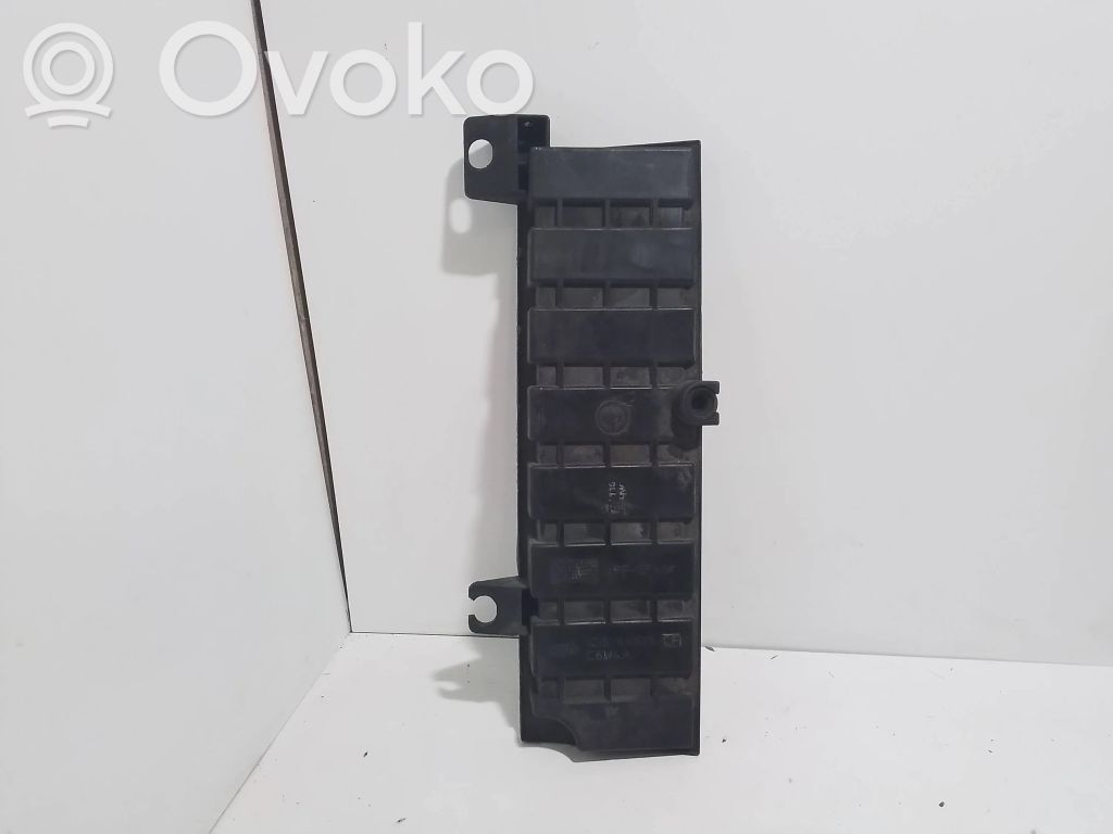 Ford Transit Другая деталь отсека двигателя 