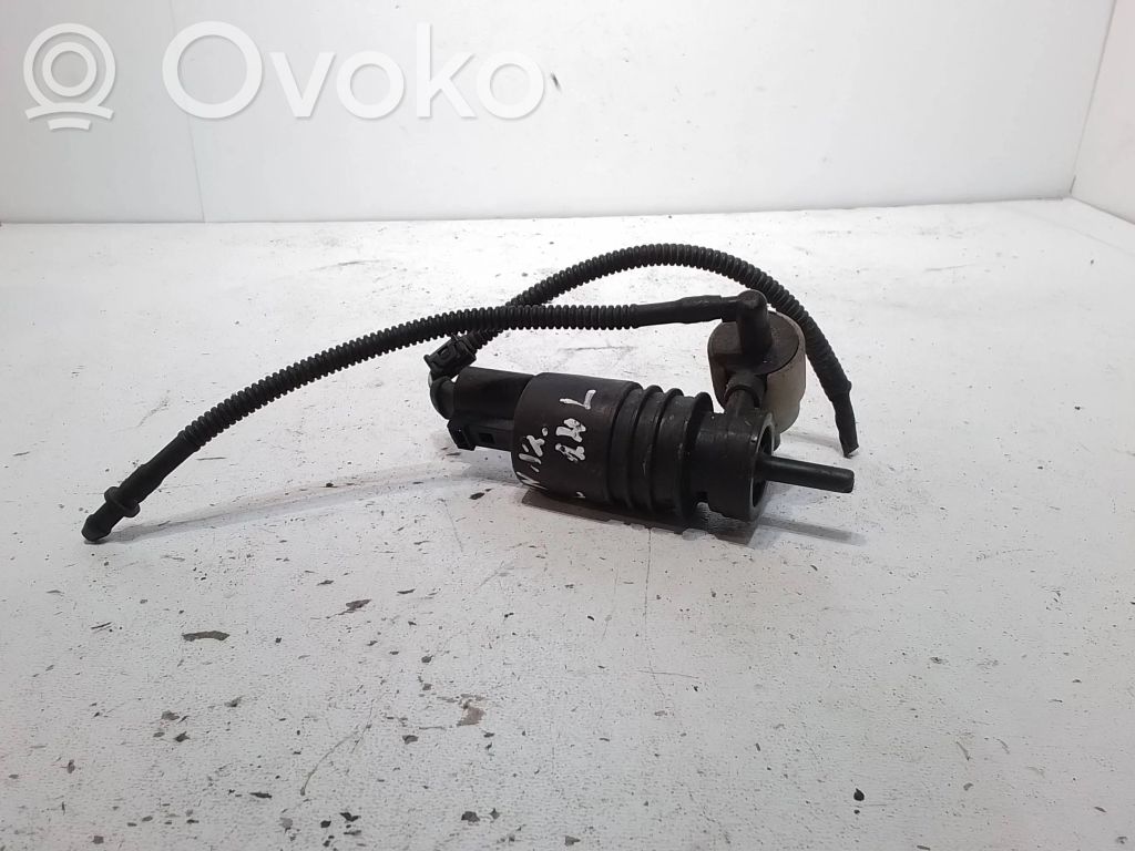Seat Leon (1M) Windscreen/windshield washer pump 
