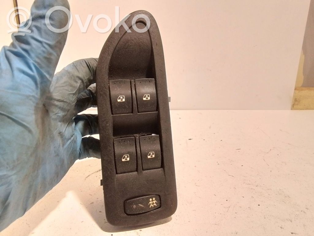 Electric window control switch   26516