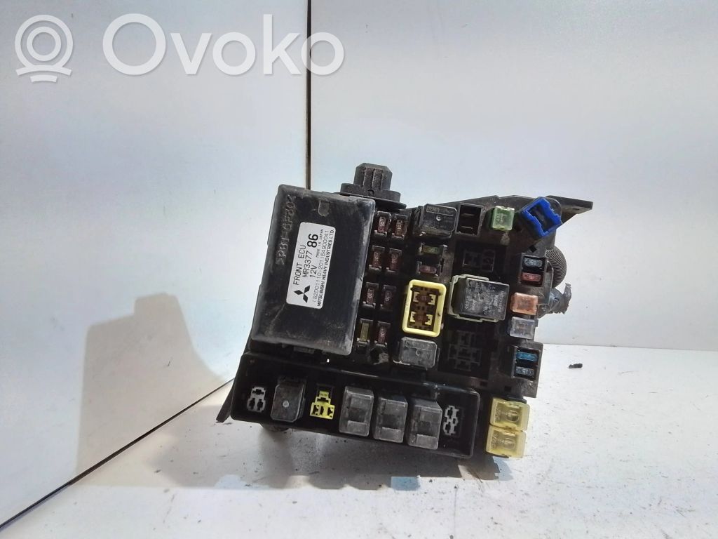 Mitsubishi Space Wagon Fuse module 
