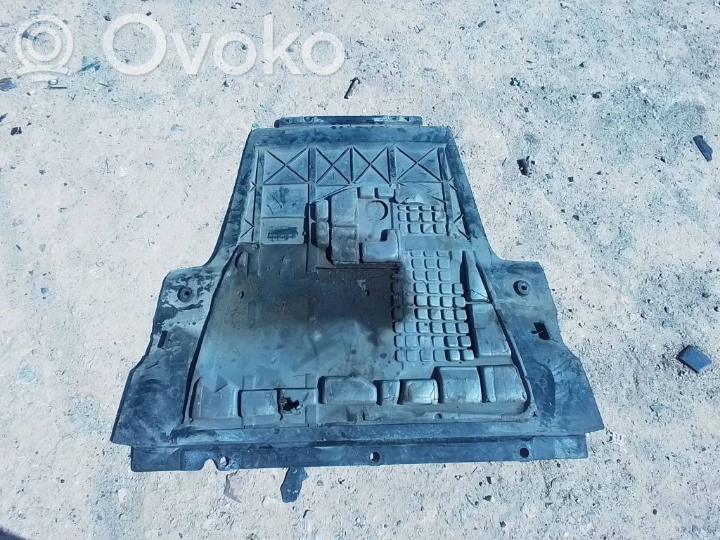 Renault Megane II Engine splash shield/under tray 