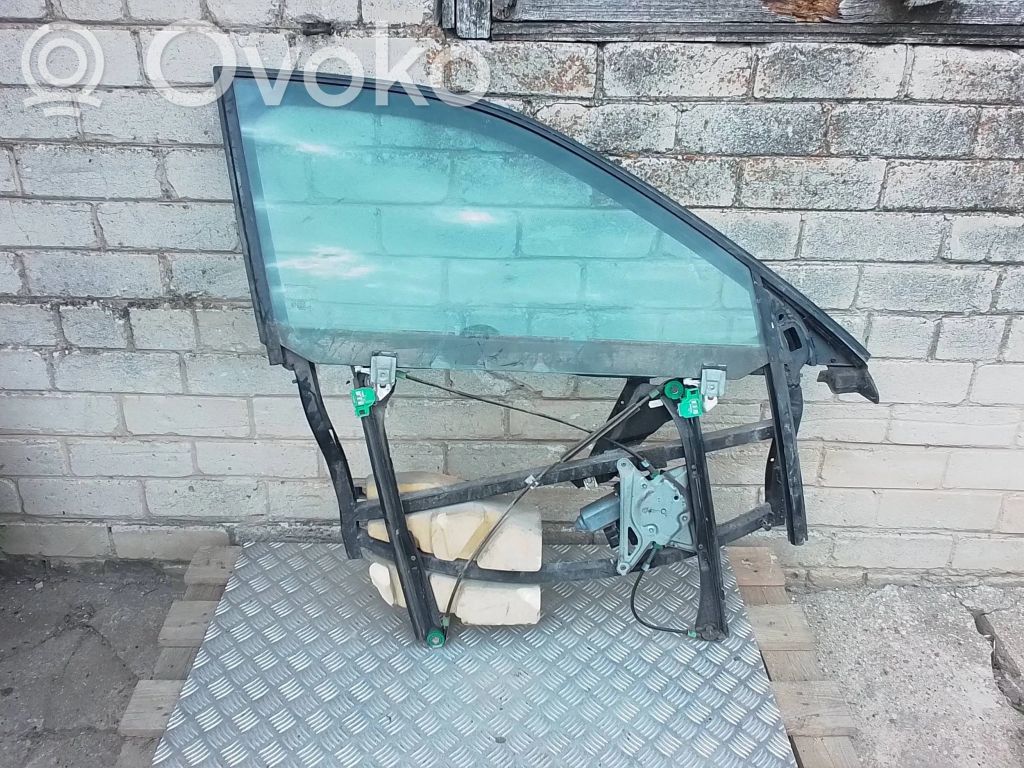 Audi A4 S4 B5 8D Macara ușă față cu motor 