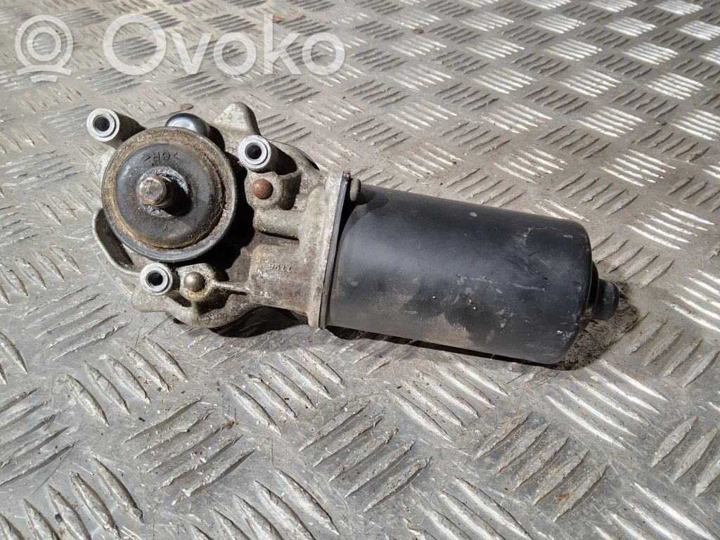 Nissan Primera Silniczek wycieraczek szyby przedniej / czołowej 