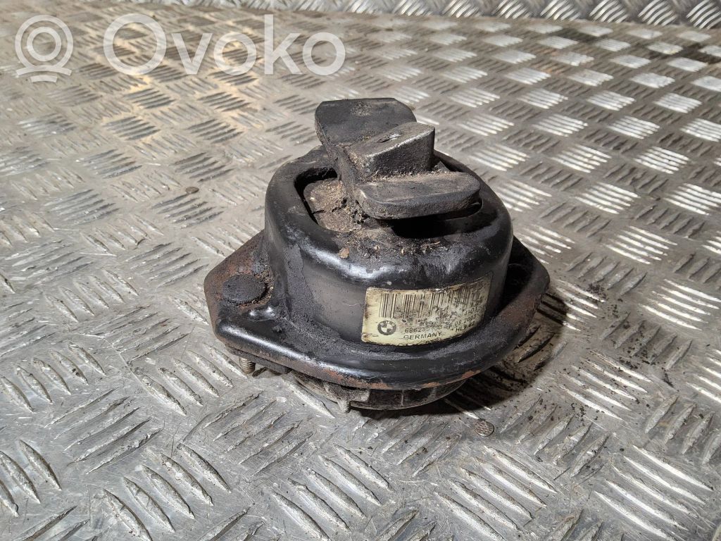BMW 7 E65 E66 Engine mount bracket 