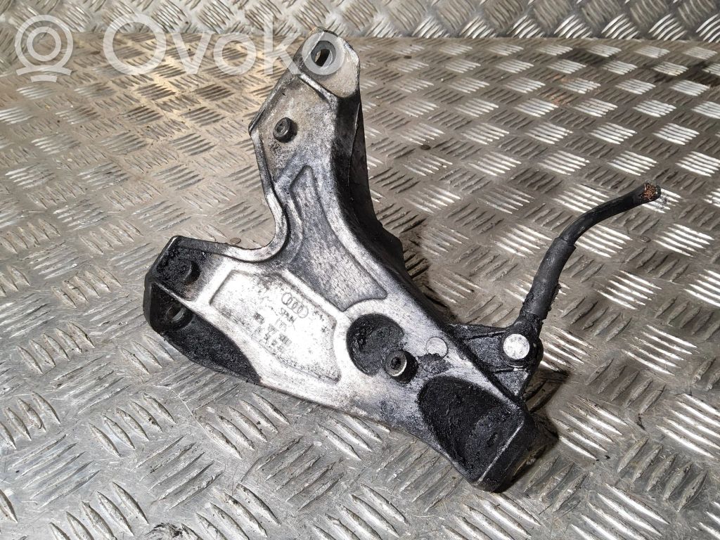 Audi A4 S4 B6 8E 8H Engine mounting bracket 