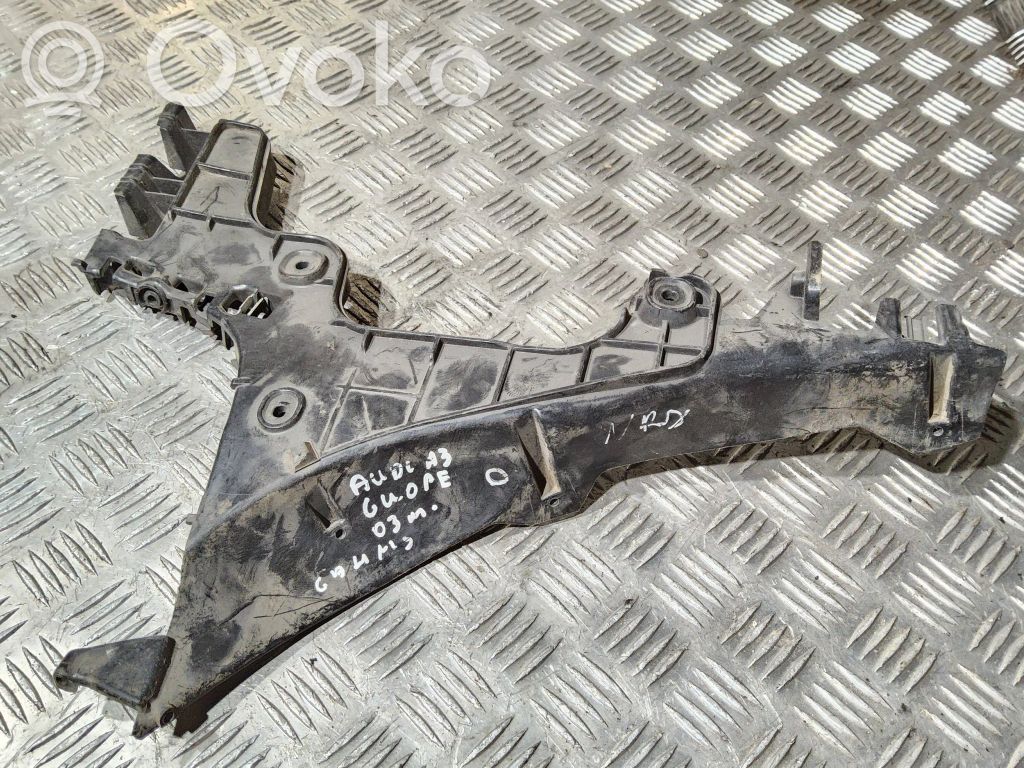 Audi A3 S3 8P Galinis laikiklis bamperio 