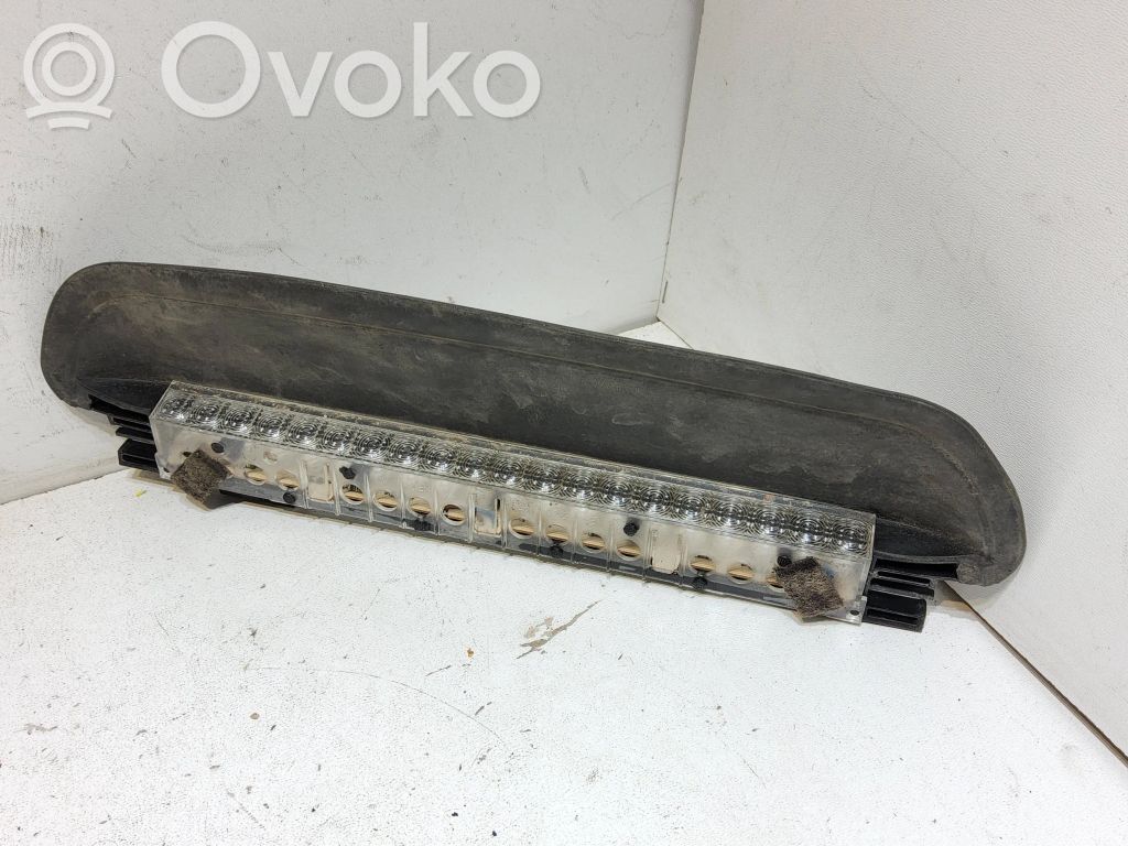 BMW 5 E60 E61 Papildomas stop žibintas 