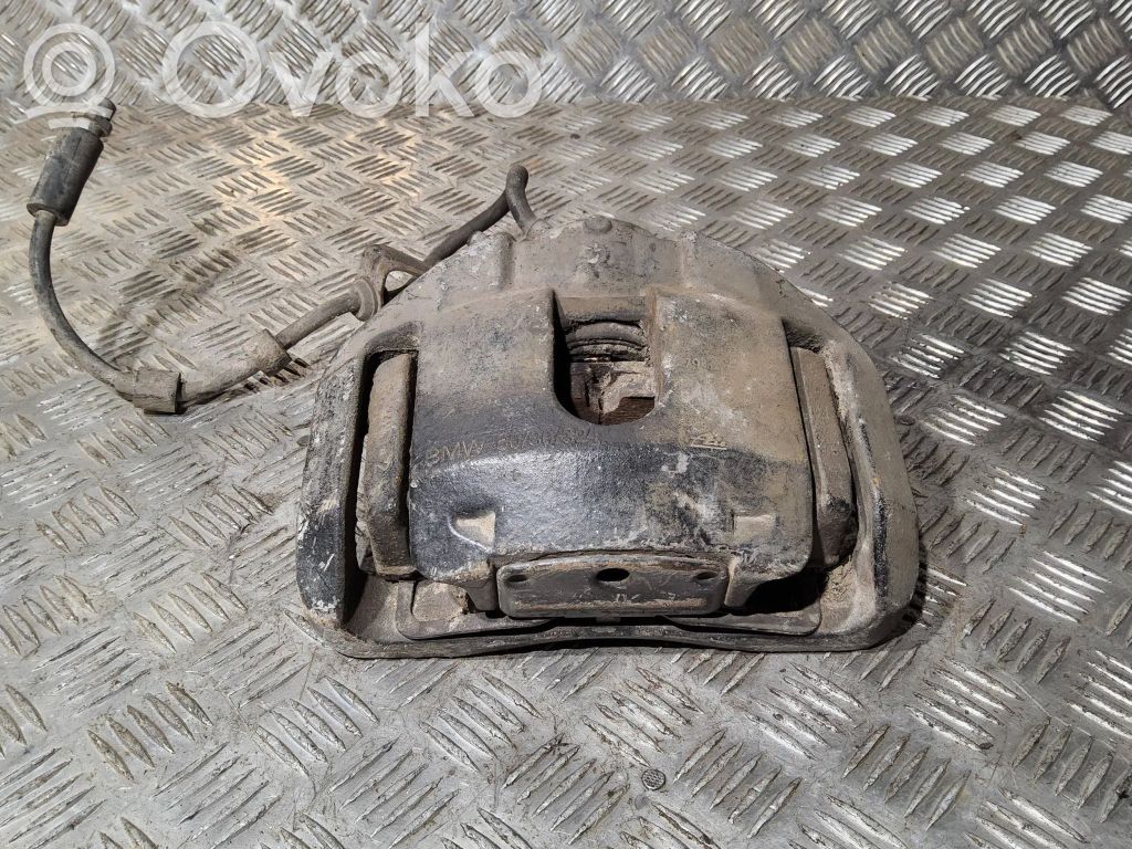 BMW 5 E60 E61 Передний суппорт 
