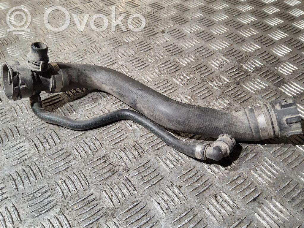 BMW 5 E60 E61 Engine coolant pipe/hose 