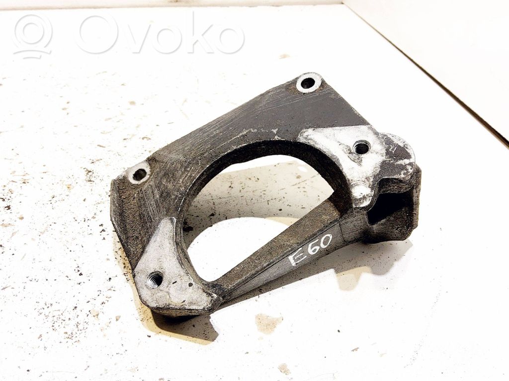 BMW 5 E60 E61 Engine mounting bracket 
