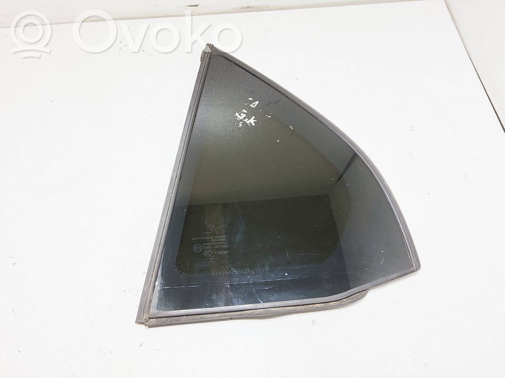 Saab 9-3 Ver2 Ventanilla de ventilación de la puerta trasera 