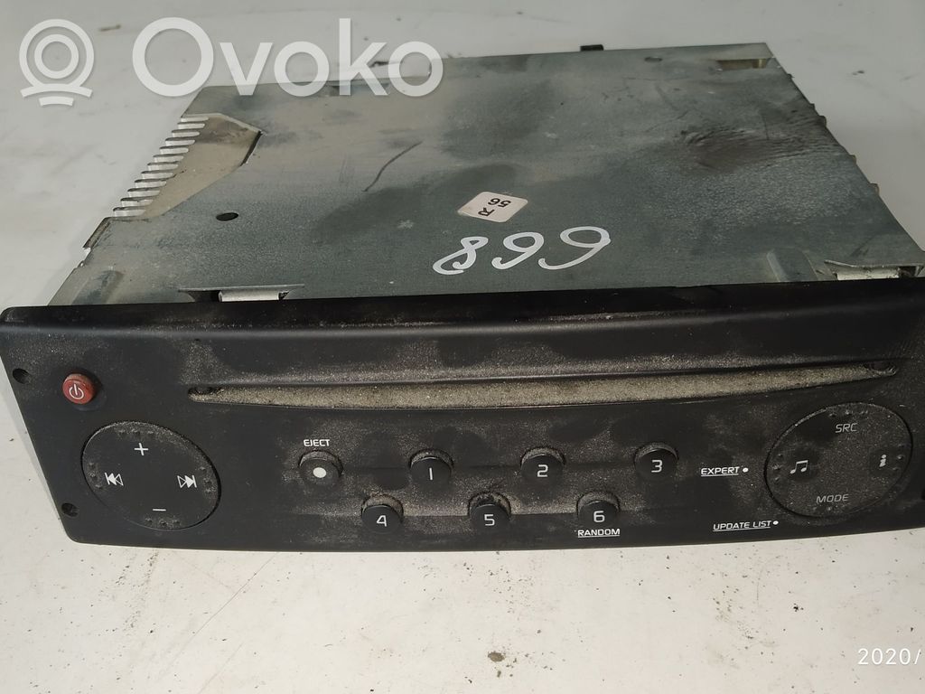 Panel / Radioodtwarzacz CD/DVD/GPS   8200633634T