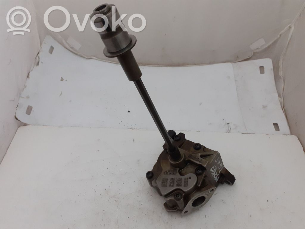 Audi A5 8T 8F Oil pump 