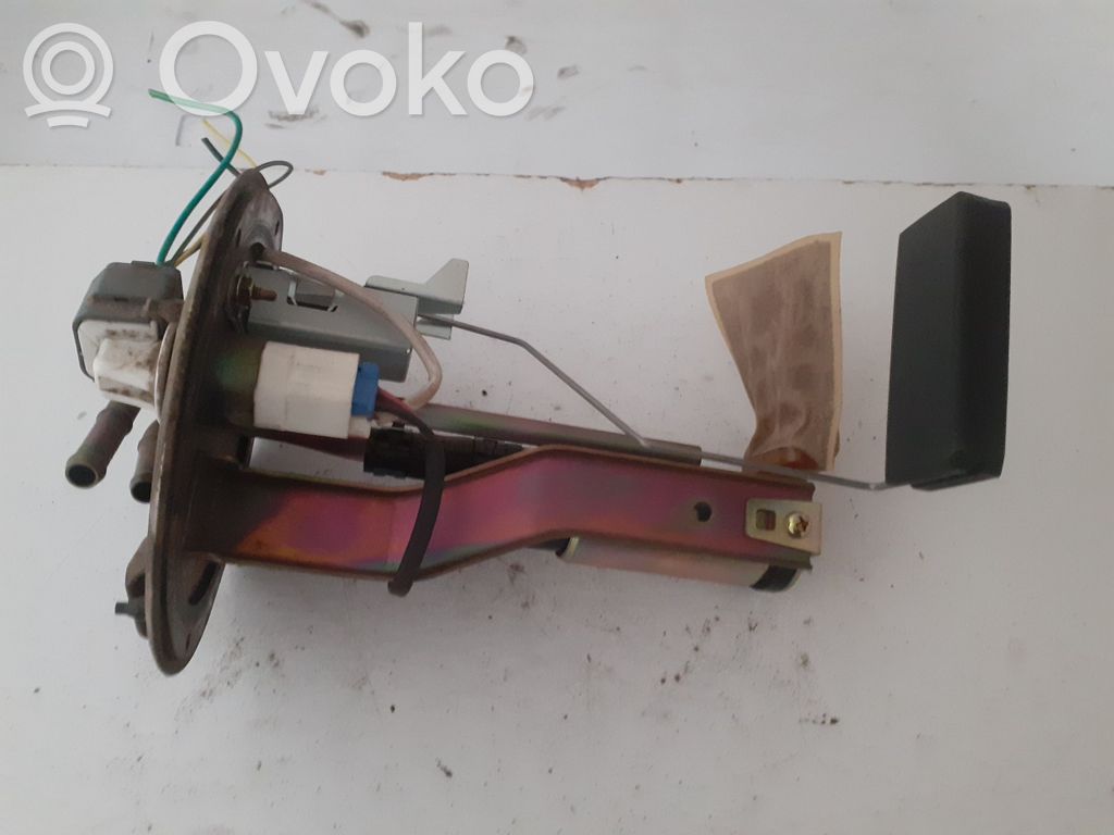 Mazda Demio Насос топлива (в топливном баке) 